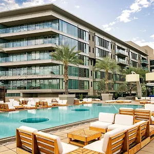 4* Hotel W
